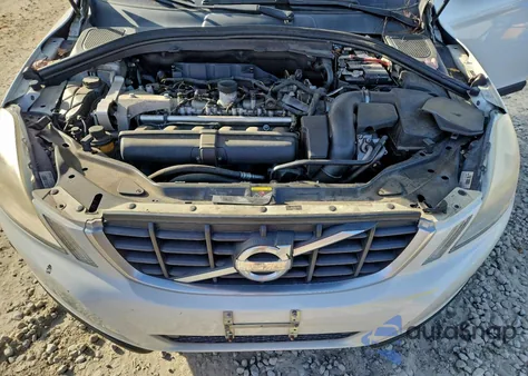 2010 Volvo Xc60 3.2 from USA, damaged, VIN YV4982DL9A2119555